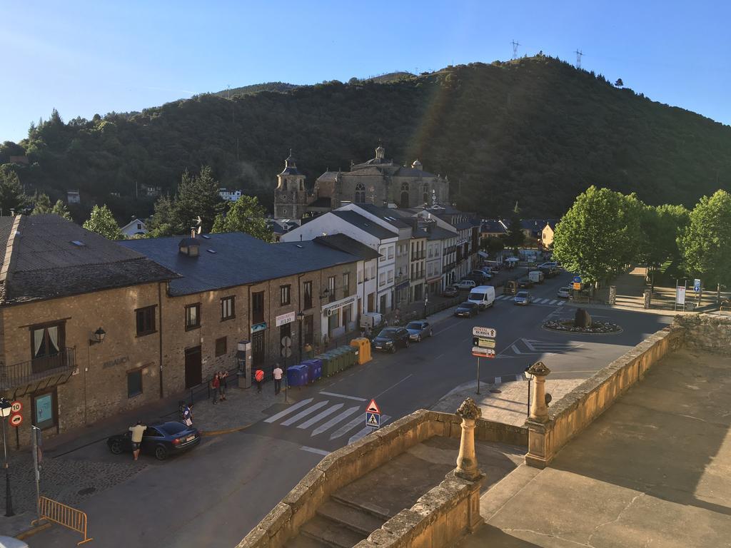 San Nicolas El Real Вильяфранка-дель-Бьерсо Экстерьер фото